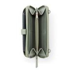 The Sak Iris Smartphone Wallet - Leather - Meadow