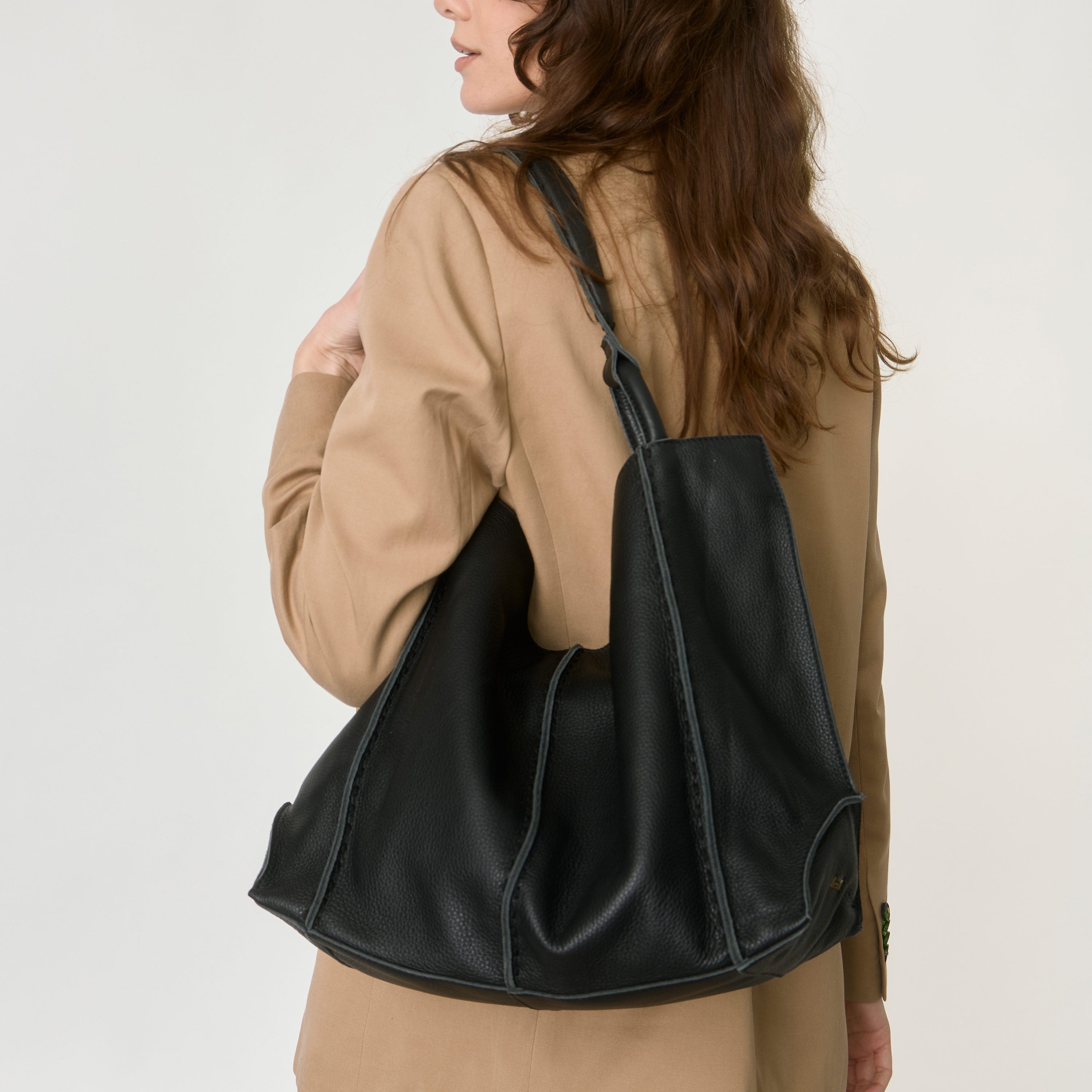 The Sak Los Feliz Large Tote - Leather - Black Pebble